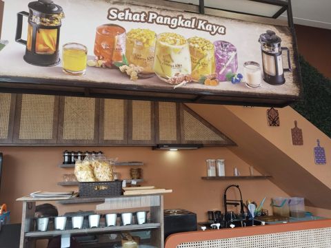 Tjap Nyonya Kaya - Ruko Madison