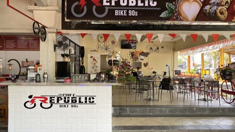 de Cafe Republic Bike 90s