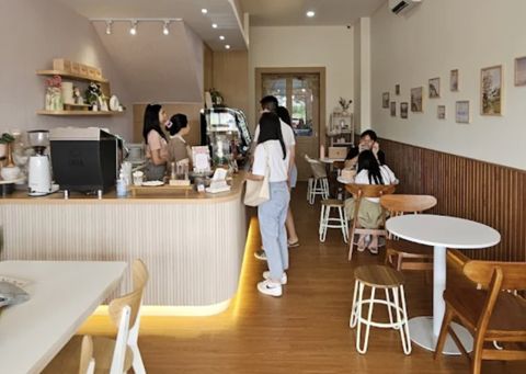 Helio Artisan Cakery