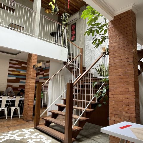 White Cafe / Kedai Kokoho