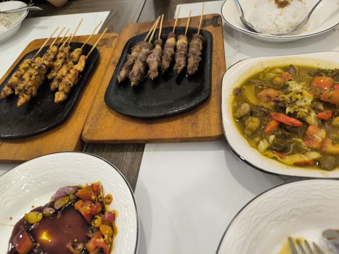 Sate Kambing Cempe Khas Tegal Bu Samarto