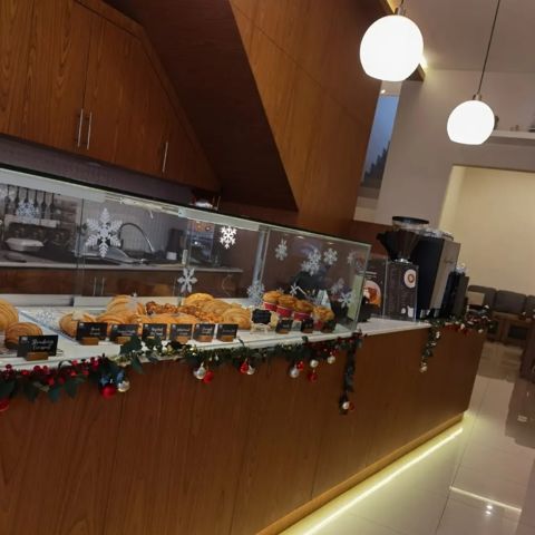 TRC Patisserie and Cafe