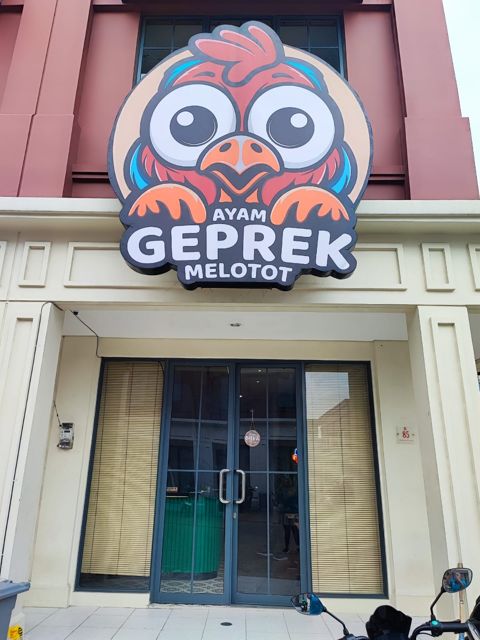 Ayam Geprek Melotot- Ruko Madison Grande