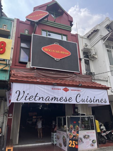 Hog Chi Minh Gading Serpong
