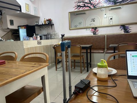 22 Cafe & Resto
